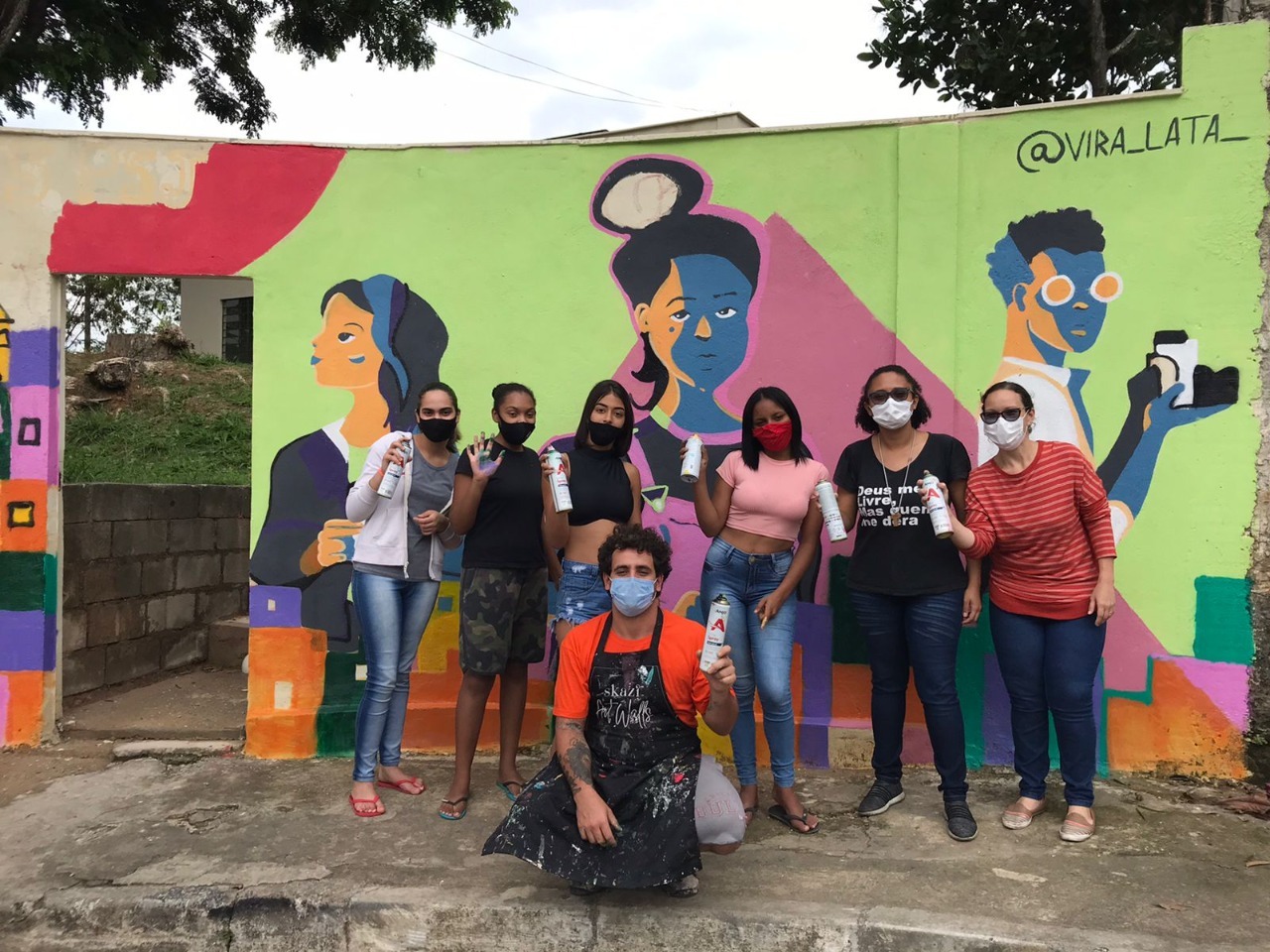 MINHA ESCOLA COLORIDA